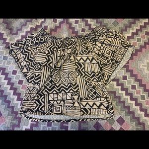 Patterned short sleeved shirt